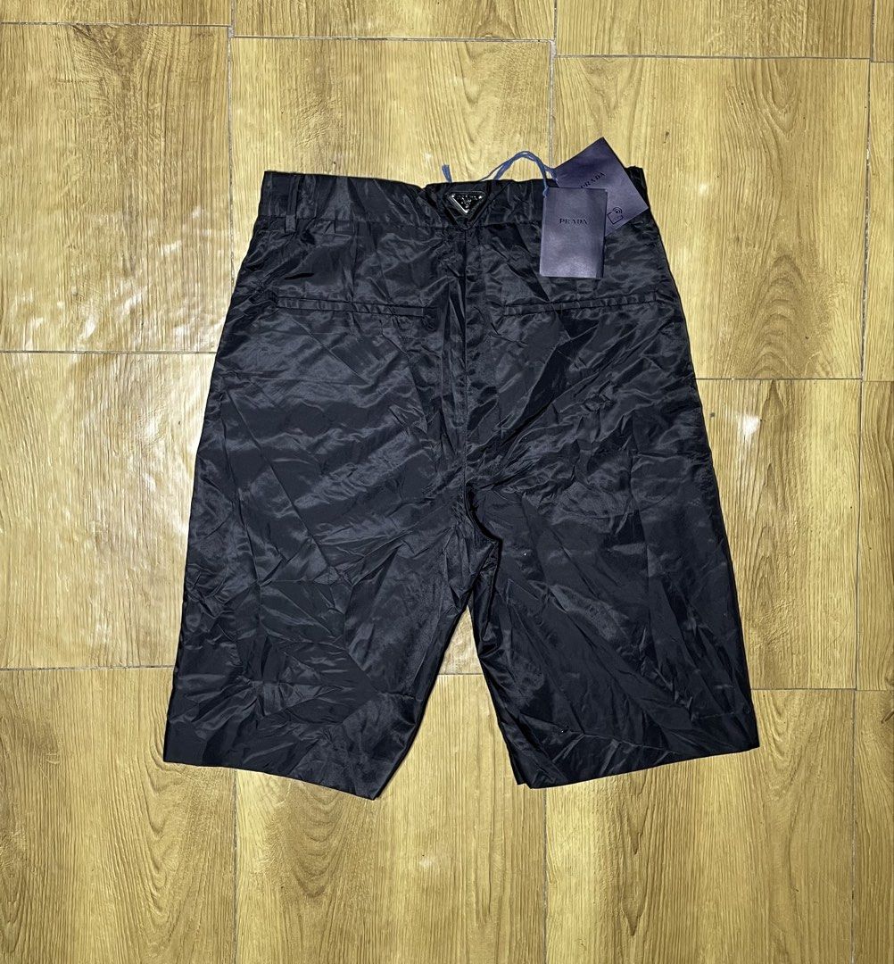 Prada Re nylon short (Category: Shorts) located in Tacloban City. Submitted by susthriftshop (Listing ID 1467580828, Image 1). Description: Prada renylon short Brandnew with hangtag No flaws Dimes 30 by 18 .