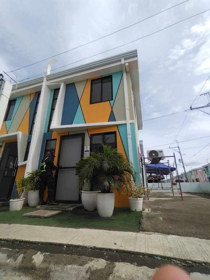 Pre selling house n lot (Category: House & Lot) located in Naic. Submitted by analynalvarez-merandilla (Listing ID 1467570568, Image 2). Description: Legit Agent Here call 09388909840 tulungan po namin kayong magkabahay! Pre Selling Foreclosed Properties RFO Bahay Pasalo basta kumpleto requirements mo 24months Pagibig Contribution Locally Employed OFW Self Employed PM nio lang po ako... Willing to Assist☺.