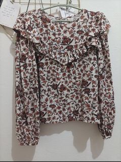 (Category: ) located in . Submitted by prelovewardrobe.an (Listing ID 1467421313, Image 1). Description: .