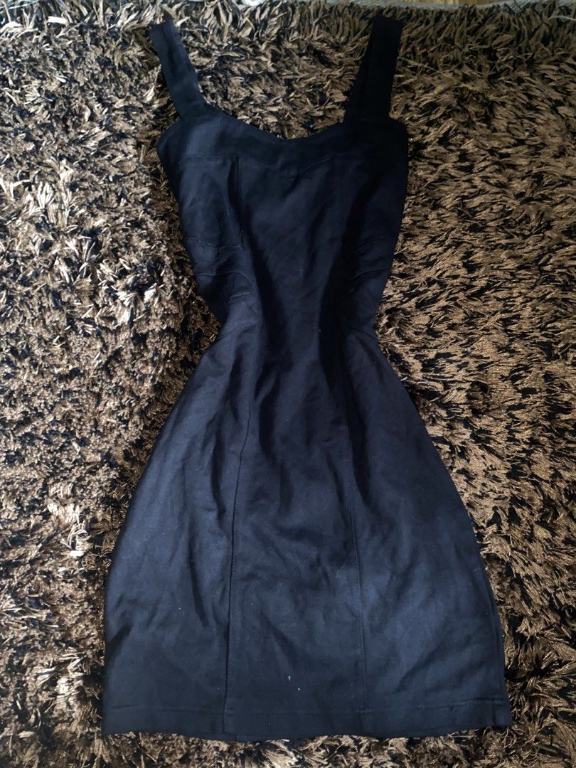 Pre-Loved and Brand New Clothes (Category: Dresses) located in Cavite. Submitted by riri.0313 (Listing ID 1467393839, Image 3). Description: ₱100 - ₱180 get niyo na po :)).