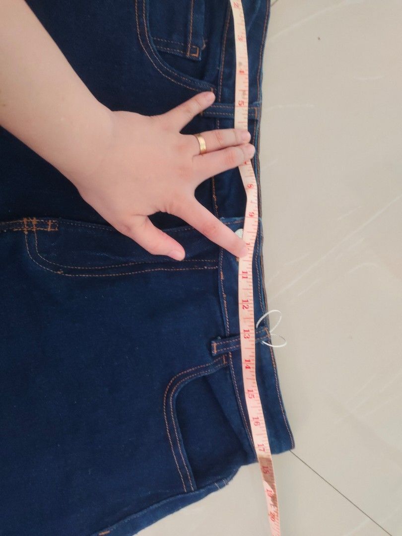 Primark Highwaist short (Category: Shorts) located in Aliaga. Submitted by kmapparel (Listing ID 1467601117, Image 3). Description: Size 36.