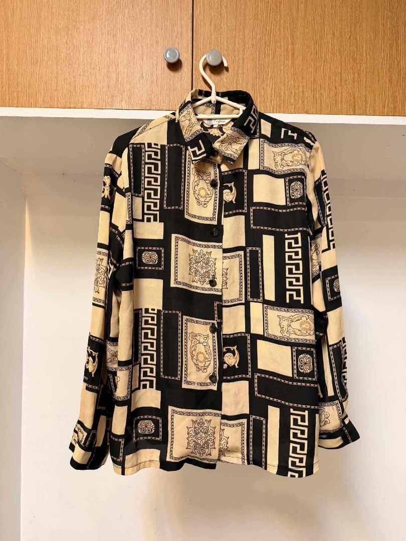 Printed Longsleeve Blouse (Category: Blouses) located in Manila. Submitted by atozstuff (Listing ID 1467456271, Image 1). Description: .