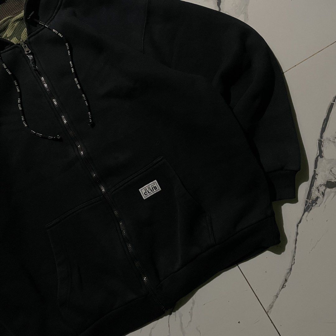Proclub Reversible Hoodie (Category: Coats, Jackets and Outerwear) located in Quezon City. Submitted by mr.everythang (Listing ID 1467520392, Image 3). Description: Proclub Sz Large 24x28 No Issue Excellent Condition .