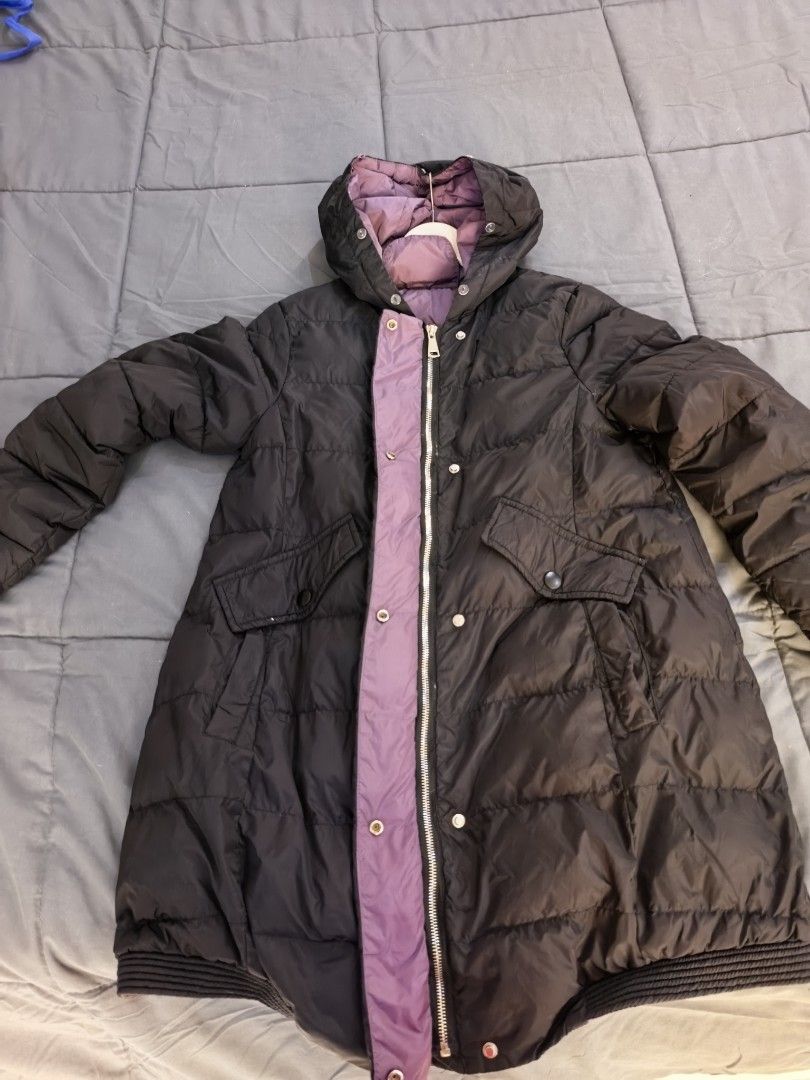 Puffer jacket (Category: Coats, Jackets and Outerwear) located in Paranaque City. Submitted by 28th_prelove (Listing ID 1467408444, Image 3). Description: Zero degrees puffer black jacket Unisex.