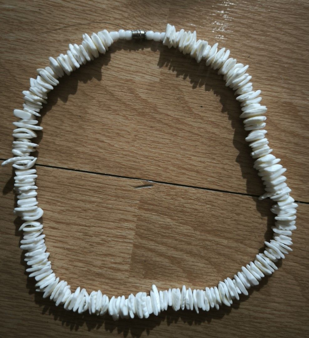 Puka shell necklace (Category: Necklaces) located in Manila. Submitted by wearforce (Listing ID 1467512837, Image 1). Description: Puka shell necklace brand new no issues 250 + sf.