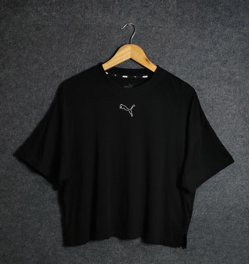 Puma Cropped Boxy Tshirt (Category: Shirts) located in Bolinao. Submitted by tokiya. (Listing ID 1467448726, Image 1). Description: Puma Cropped Boxy Tshirt Size Large-XL 23x23.