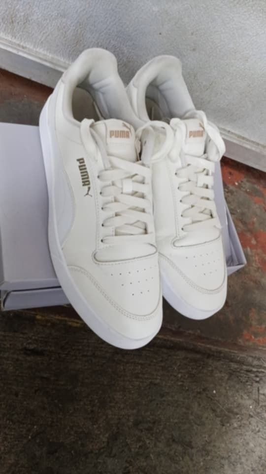 Puma sh (Category: Sneakers & Footwear) located in Caloocan City. Submitted by purestorm_c4afe8 (Listing ID 1467413311, Image 2). Description: Benta kona mura pm me directly .