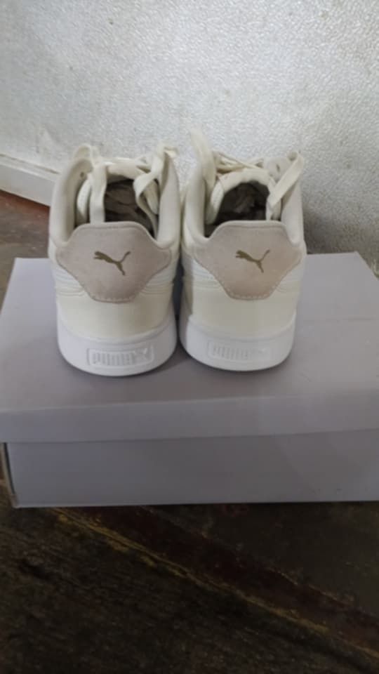 Puma sh (Category: Sneakers & Footwear) located in Caloocan City. Submitted by purestorm_c4afe8 (Listing ID 1467413311, Image 3). Description: Benta kona mura pm me directly .