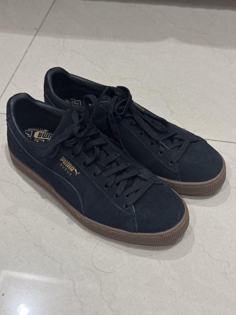 Puma Suede Black Gum Sole Sneakers (Category: Sneakers) located in Paranaque City. Submitted by boogeycc (Listing ID 1467518951, Image 1). Description: PUMA SUEDE BLACK/GUM US 8.5M NO BOX.