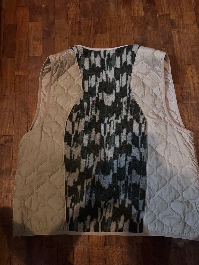 Puma x market aop vest (Category: Coats, Jackets and Outerwear) located in Manila. Submitted by denschnitter (Listing ID 1467528533, Image 2). Description: .