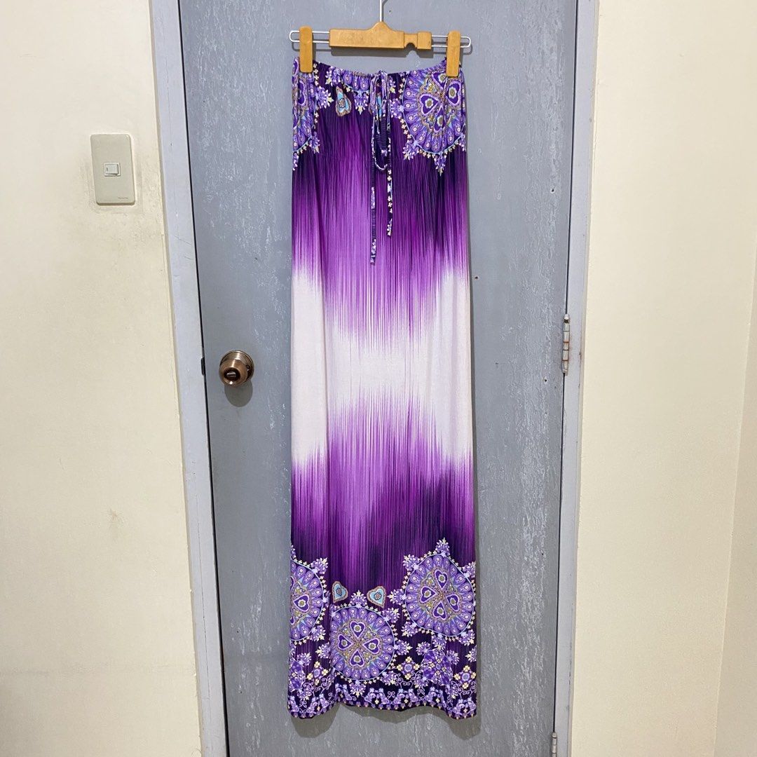 Purple Long Dress (Category: Dresses) located in Quezon City. Submitted by lovelylittlepreloves (Listing ID 1467395660, Image 1). Description: .