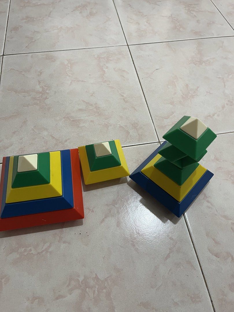 Pyramid toy Montessori (Category: Educational & Learning Toys) located in Bay. Submitted by benta_mama (Listing ID 1467378543, Image 1). Description: 14pcs.