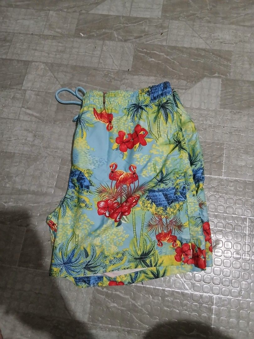 Quicksilver and George brand (Category: Swim Trunks & Board Shorts) located in Manila. Submitted by twoonethrift213 (Listing ID 1467381944, Image 2). Description: for 3 items 600 pesos.