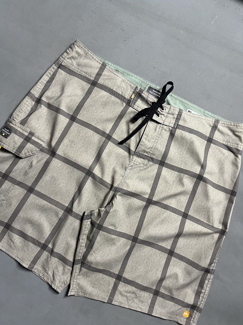 QUICKSILVER WATERMAN BOARDSHORT (Category: Swim Trunks & Board Shorts) located in Quezon City. Submitted by kentstuff (Listing ID 1467517300, Image 2). Description: QUICKSILVER WATERMAN BOARDSHORT Waist: 40-42 Length: 21 Leg opening: 13 Condition: Excellent CR: 9/10 Issue: ❌ DISCLAIMER: This is a thrifted item. All brands, logos, and trademarks belong to their rightful owners. We’re here to rehome great pieces — no brand affiliation intended.