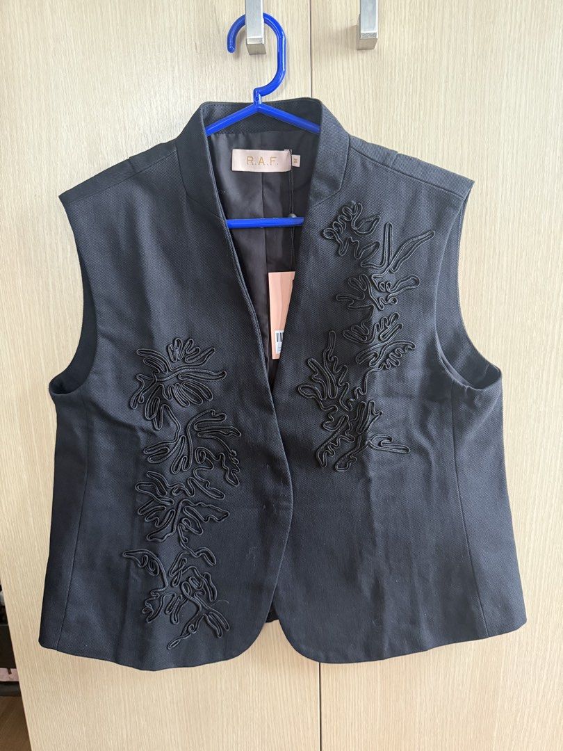 RAF Quarter S/L Vest Black M (Category: Coats, Jackets and Outerwear) located in Manila. Submitted by meowsales (Listing ID 1467377675, Image 1). Description: - Brand: R.A.F. - Style: Black sleeveless vest with decorative front embroidery - Size: Medium (M) - Condition: Brand new with tags (BNWT), original price tag still attached.