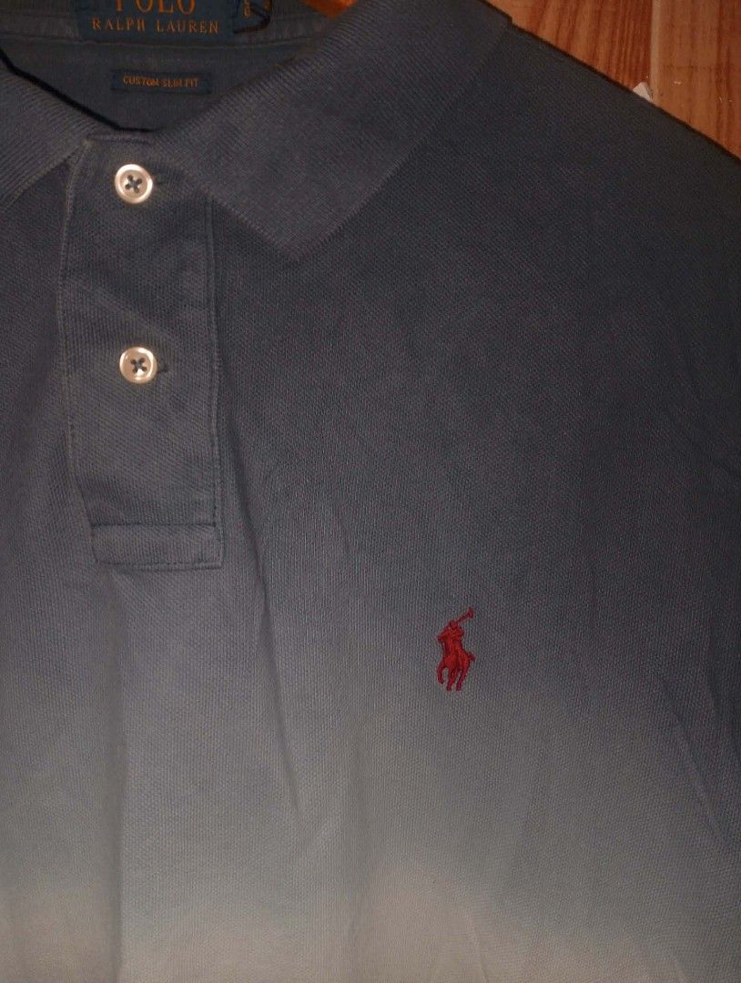 RALPH LAUREN (Category: Tshirts & Polo Shirts ) located in Taguig. Submitted by clothingselection (Listing ID 1467368939, Image 3). Description: PTPA RALPH LAUREN OMBRE POLO SHIRT WIDTH 23 LENGTH 29 VERYGOOD CONDITION NID WASH FRESH FROM BALE SUPER MINOR FOLD DIRT SA COLAR OR BETTER IF NA WASH.
