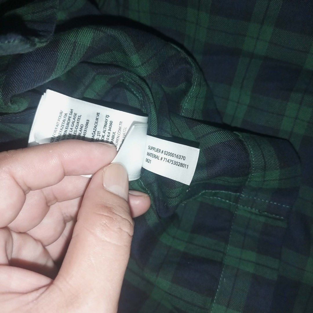 Ralph Lauren Plaid Longsleeve (Category: Coats, Jackets and Outerwear) located in Cebu City. Submitted by ajwrld (Listing ID 1467509173, Image 3). Description: Ralph Lauren Plain Longsleeve As new with hangtag Dimes: 24x30 No issue Pm me mura lang.