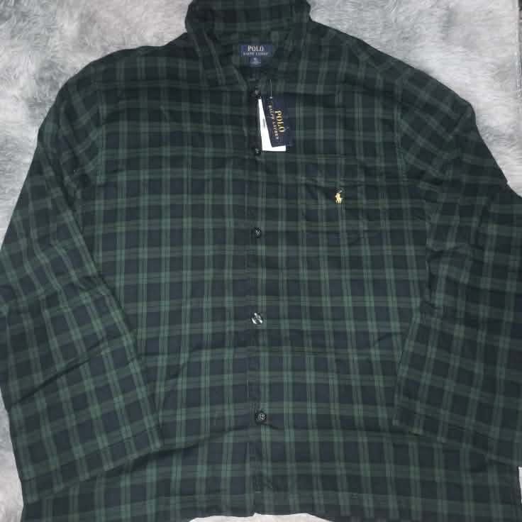 Ralph Lauren Plaid Longsleeve (Category: Coats, Jackets and Outerwear) located in Cebu City. Submitted by ajwrld (Listing ID 1467509173, Image 1). Description: Ralph Lauren Plain Longsleeve As new with hangtag Dimes: 24x30 No issue Pm me mura lang.