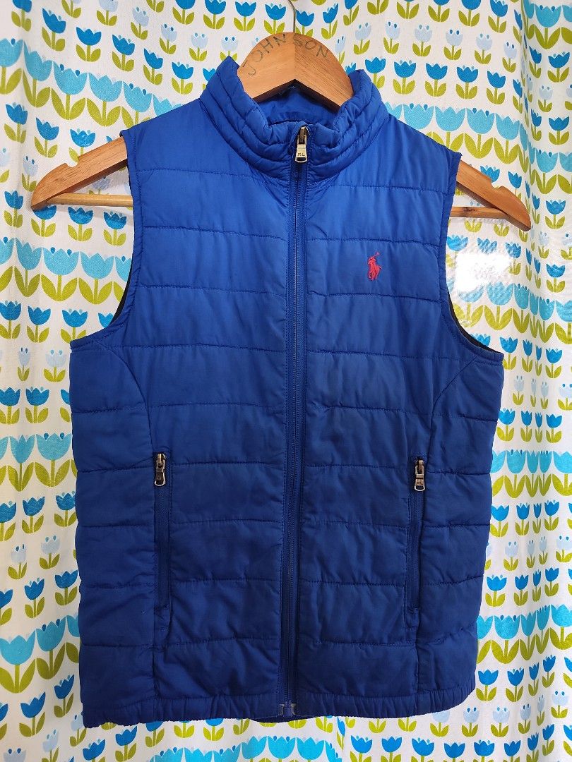 Ralph Lauren Vest 🔥 (Category: Babies & Kids Fashion) located in Tabaco. Submitted by thrifttobecool (Listing ID 1467525455, Image 1). Description: Very Good Condition 💯 9.6/10 Color Rate 💯 15 Width 📌 20 Length 📌 Good for 4-7 y/o ✅ need wash 📌 250 ✅ + sf 📌 Location Bicol ✅.