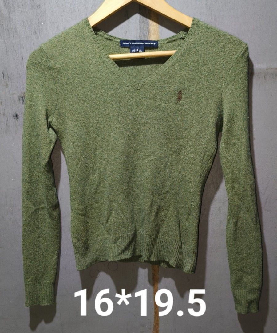 RALPH LAUREN WOOL BLEND SWEATER (Category: Coats, Jackets and Outerwear) located in Makati City. Submitted by updownthrift (Listing ID 1467571055, Image 1). Description: NEED WASH.