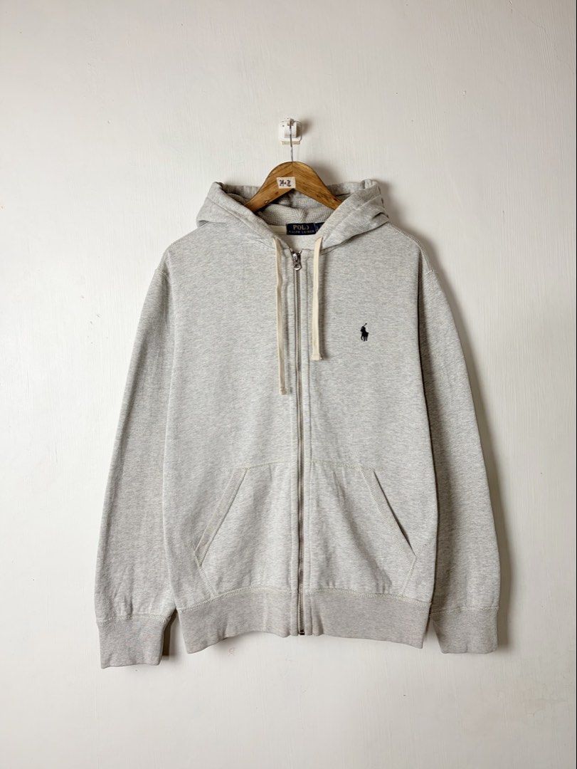 Ralph Lauren Zip Up hoodie (Category: Coats, Jackets and Outerwear) located in Manila. Submitted by vinthreads (Listing ID 1467410038, Image 1). Description: OG’ Polo Rąlph Lren Zip-up hoodie 🎠 Size: L on tag Width: 24/ Length: 26 As new condition Color rate: 10/10 : unnoticeable light stain ______________________________________ 📍Note: Color may vary due to lighting..