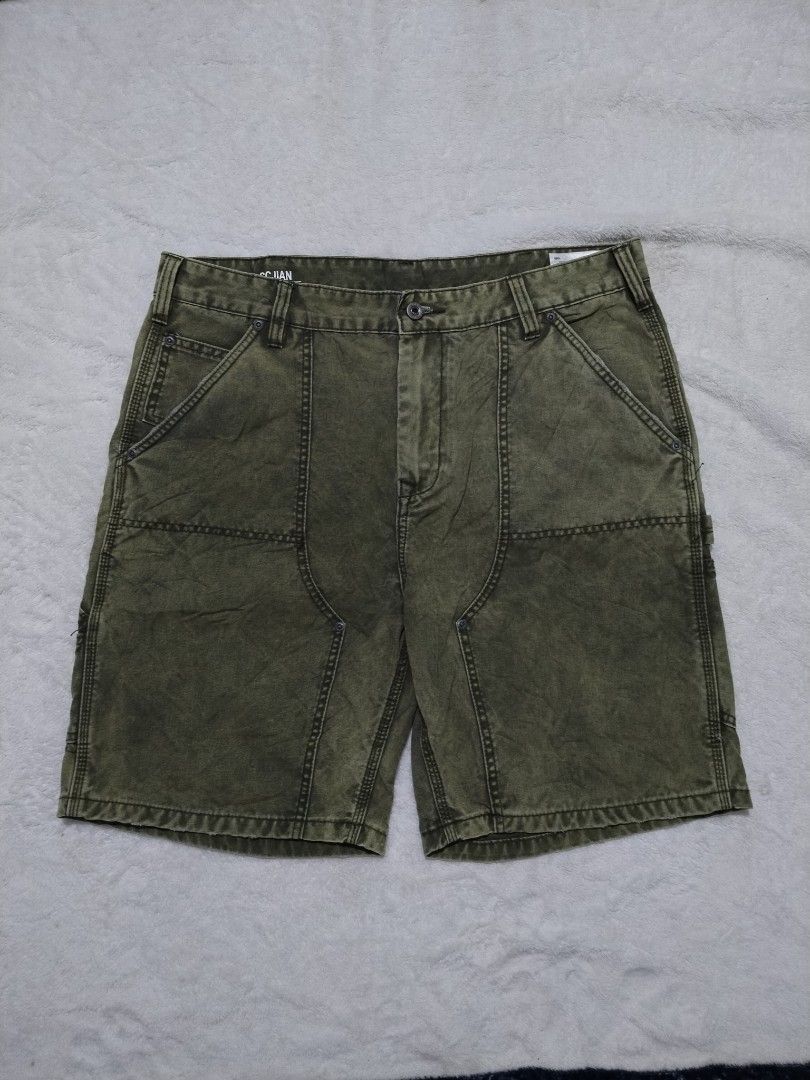 Random double knee carpenter jorts (Category: Shorts) located in Manila. Submitted by micx_0809 (Listing ID 1467534341, Image 2). Description: Forsale ‼️ Random Double Knee carpenter Jorts Size - 36 Dimes - W36-37 x L21.5 Colorate - 9.7/10 Excellent Condition 349 + SF.