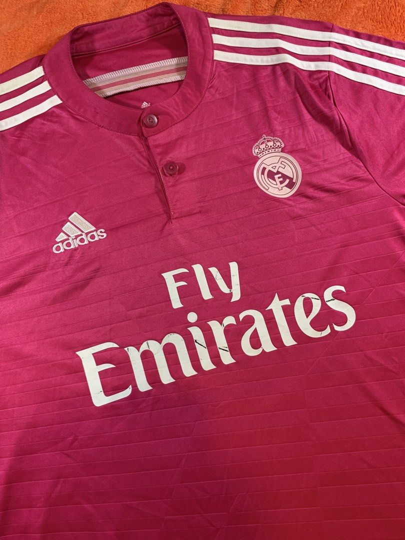 Real Madrid Fly Emirates (Category: Activewear) located in Don Carlos. Submitted by buddysemaj (Listing ID 1467489109, Image 2). Description: .