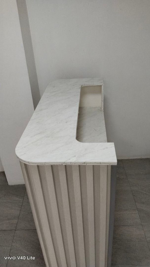 RECEPTION TABLE / COUNTERTOP TABLE (Category: Coffee & Tea Tableware) located in Caloocan City. Submitted by property_ph101 (Listing ID 1467471099, Image 2). Description: .
