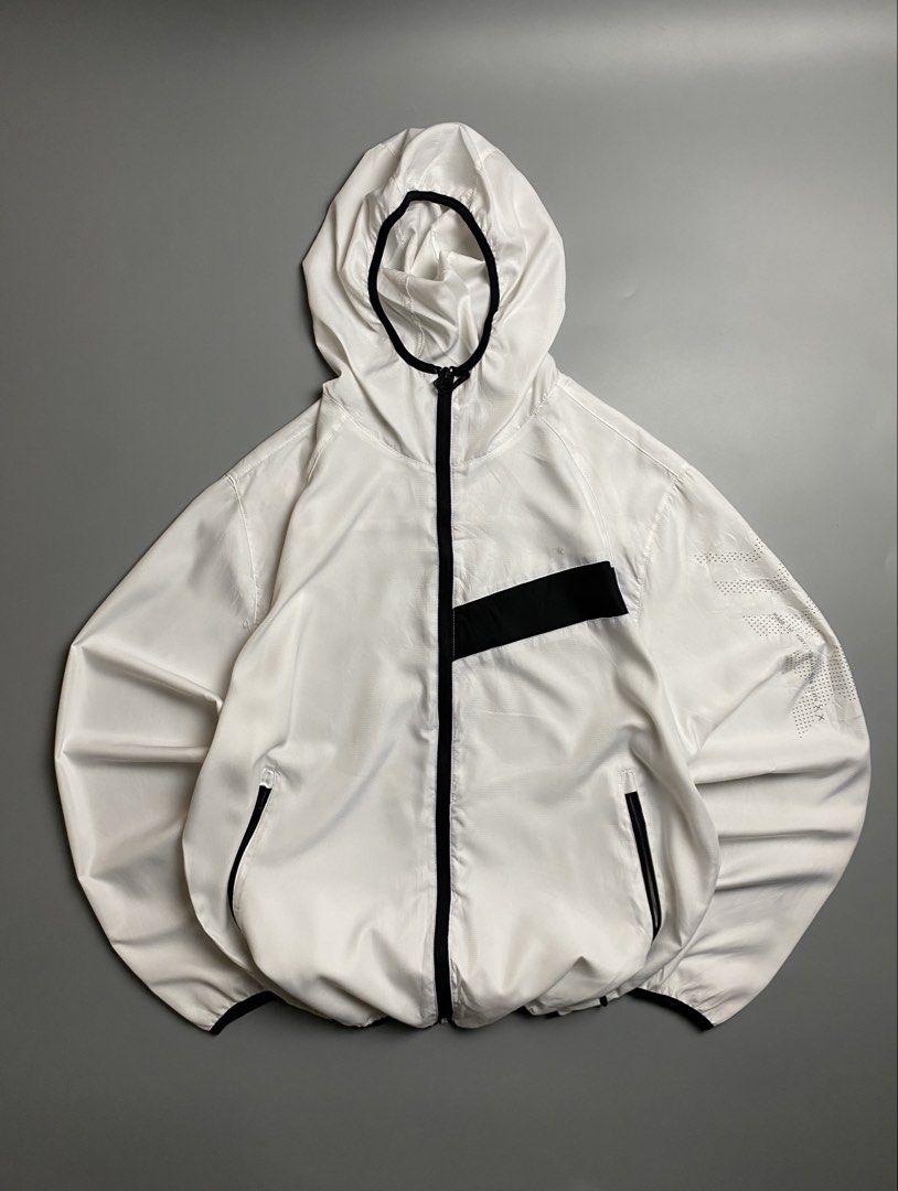 Reebok Windbreaker Two-tone White (Category: Coats, Jackets and Outerwear) located in Cebu City. Submitted by covenanthrifts (Listing ID 1467371988, Image 1). Description: Good Condition Color rate: 9/10 Size on tag: XL Fitting: Fit to Large issue: Hole scratches (See last Photo).