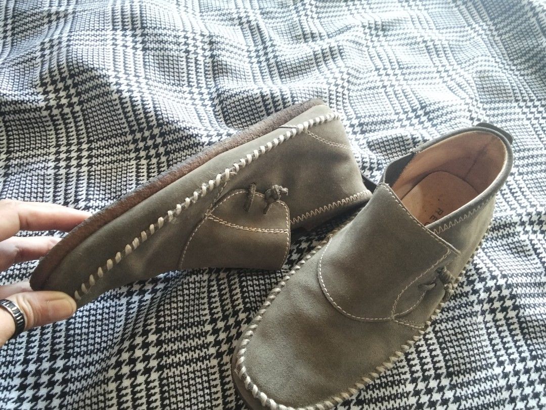 regal moccasin suede shoe (Category: Casual Shoes) located in Angeles City. Submitted by jnwsurplus (Listing ID 1467386653, Image 2). Description: plsss see pictures.