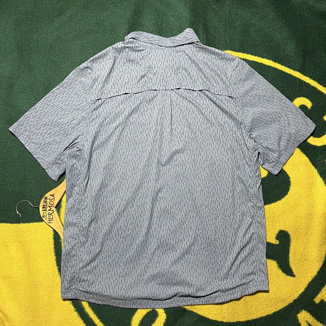 REI COOP BUTTON DOWN POLO (Category: Formal Shirts) located in Matalom. Submitted by lusthades066353 (Listing ID 1467364267, Image 2). Description: REI COOP BUTTON DOWN POLO EXCELLENT CONDITION Sz L (24x29) NO ISSUE 450+SF PM ME‼️.