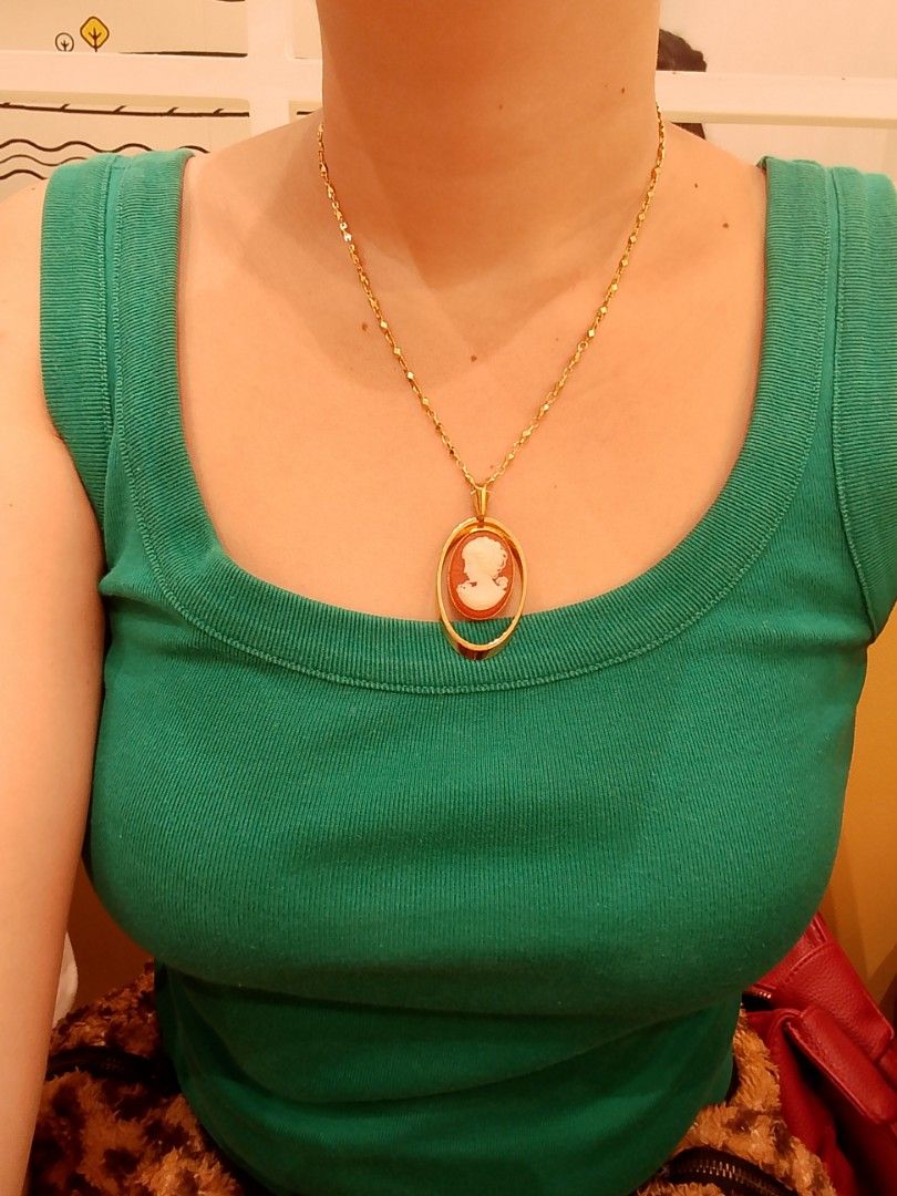 Resin Vintage Cameo (Category: Necklaces) located in Manila. Submitted by jym008 (Listing ID 1467545783, Image 2). Description: Resin vintage cameo pero mukhang shell 625+ shipping fee no COD no reservations payment first. location manila..