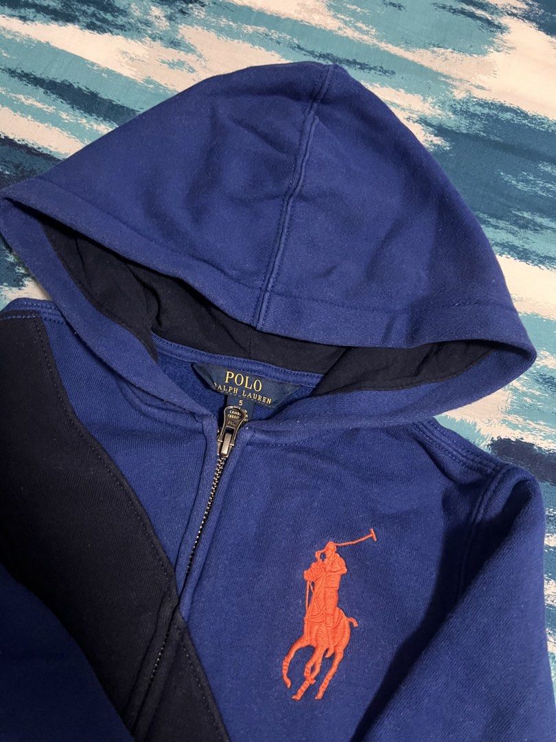 RL Kids Jacket / Hoodie (Category: Babies & Kids Fashion) located in Quezon City. Submitted by vice_president (Listing ID 1467456453, Image 3). Description: RL Jacket / Hoodie In good condition 9/10 Zippers in excellent condition Fleeced-lining instead Width: 14 inches Length: 17.5 inches best for 3-5 years old (but still depends on toddler’s body size).