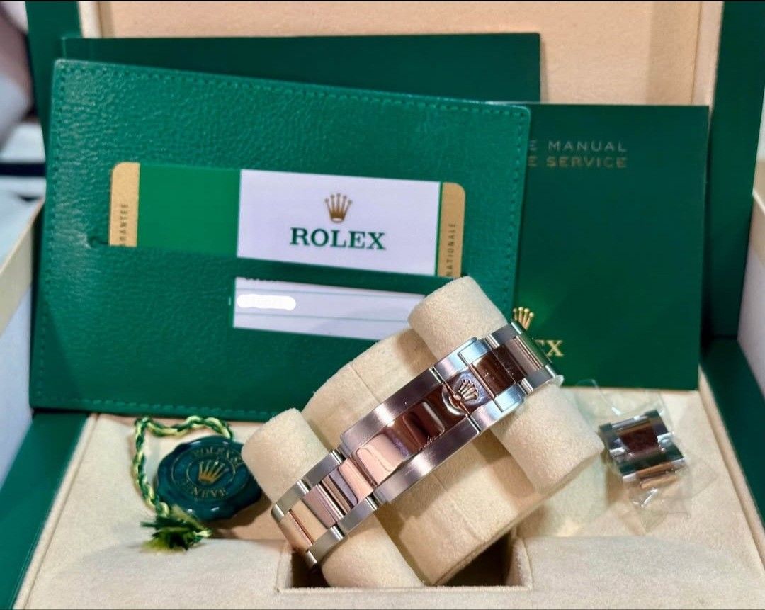 ROLEX YachtMaster Oyster Perpetual 2017 (Category: Luxury Watches) located in Manila. Submitted by truewind.d3ed8a (Listing ID 1467518583, Image 1). Description: Rolex Oyster Perpetual Yacht-Master 40 Two Tone Rose Gold Black Dial 116621 40mm 2017 -1 link Condition: 9/10 (Excellent Condition) Price: 830,000 Negotiable .