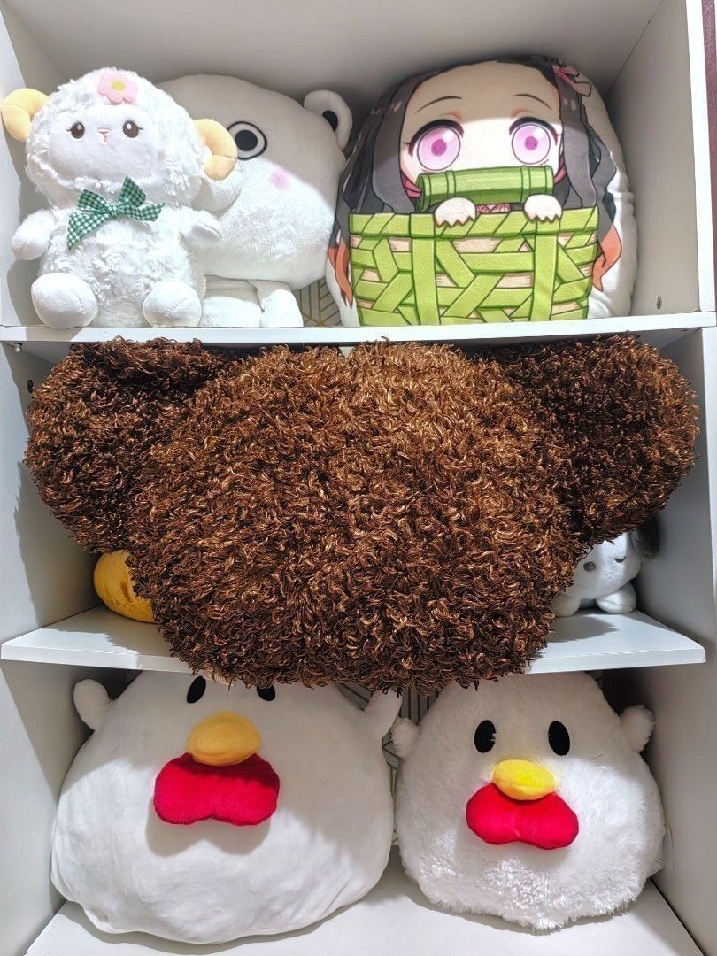 Rose Pattern Classical Bear Head Pillow ( Amuse ) Plush Stuff Toy (Category: Plushies & Soft Toys) located in San Jose del Monte. Submitted by chimkenugets (Listing ID 1467554211, Image 2). Description: .