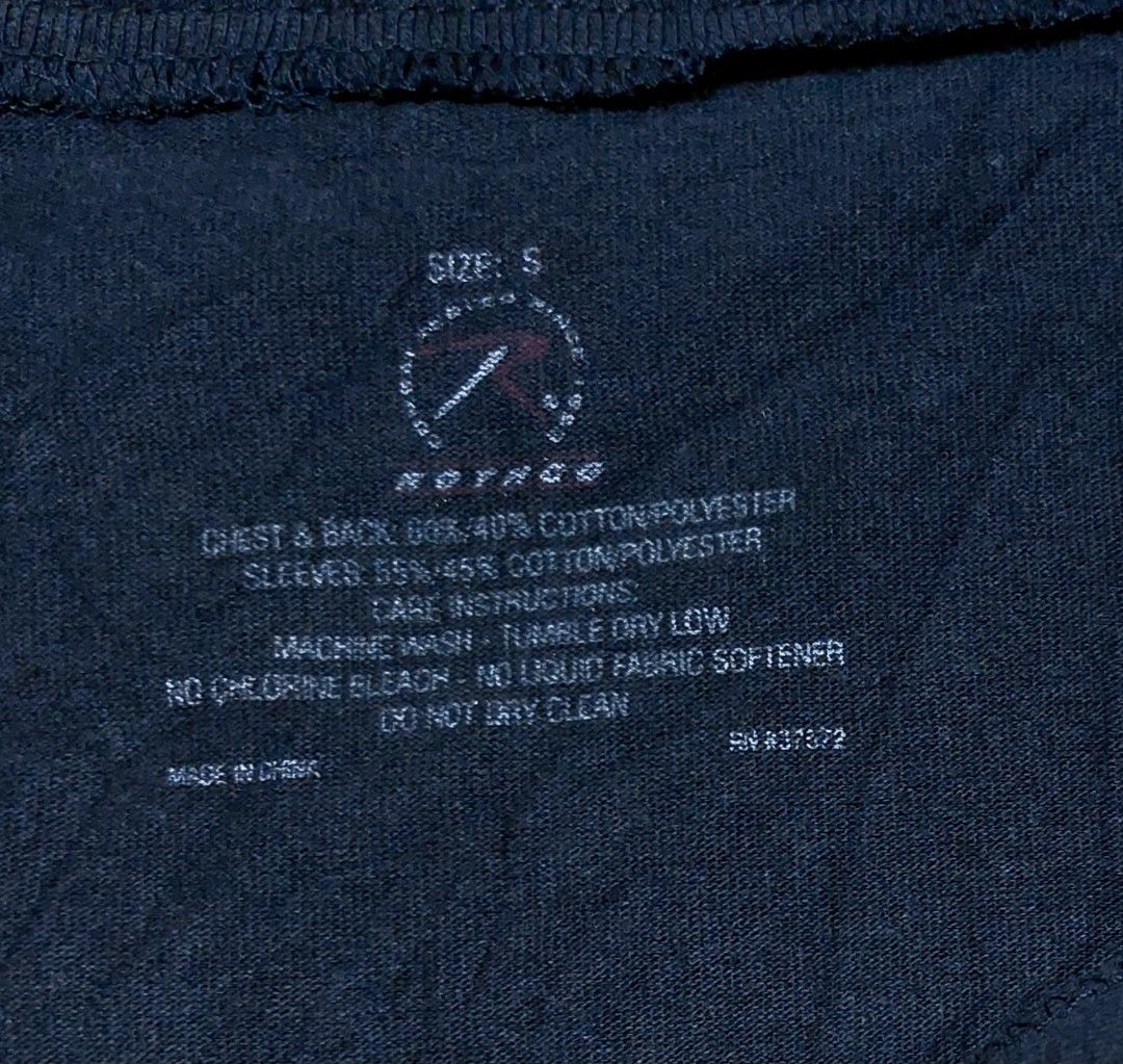 Rothco 1/4 Zip Combat Shirt (Category: Coats, Jackets and Outerwear) located in Baguio. Submitted by wagwagan_001 (Listing ID 1467588540, Image 3). Description: excellent small 19 x 28.