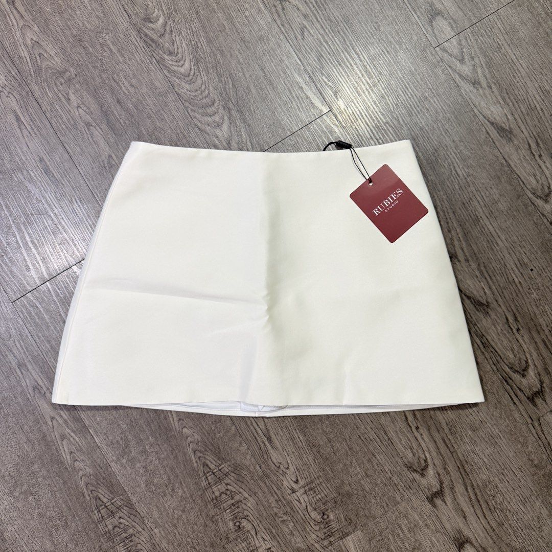Rubies Dreamer Skort Cream (Category: Skirts) located in Quezon City. Submitted by matcharapp (Listing ID 1467462461, Image 1). Description: - Color: Cream - Size: Small (25-26) - Brand new with tags (BNWT), never worn - RFS: Loose on me, should’ve gotten the XS - Selling it the same price I got it..