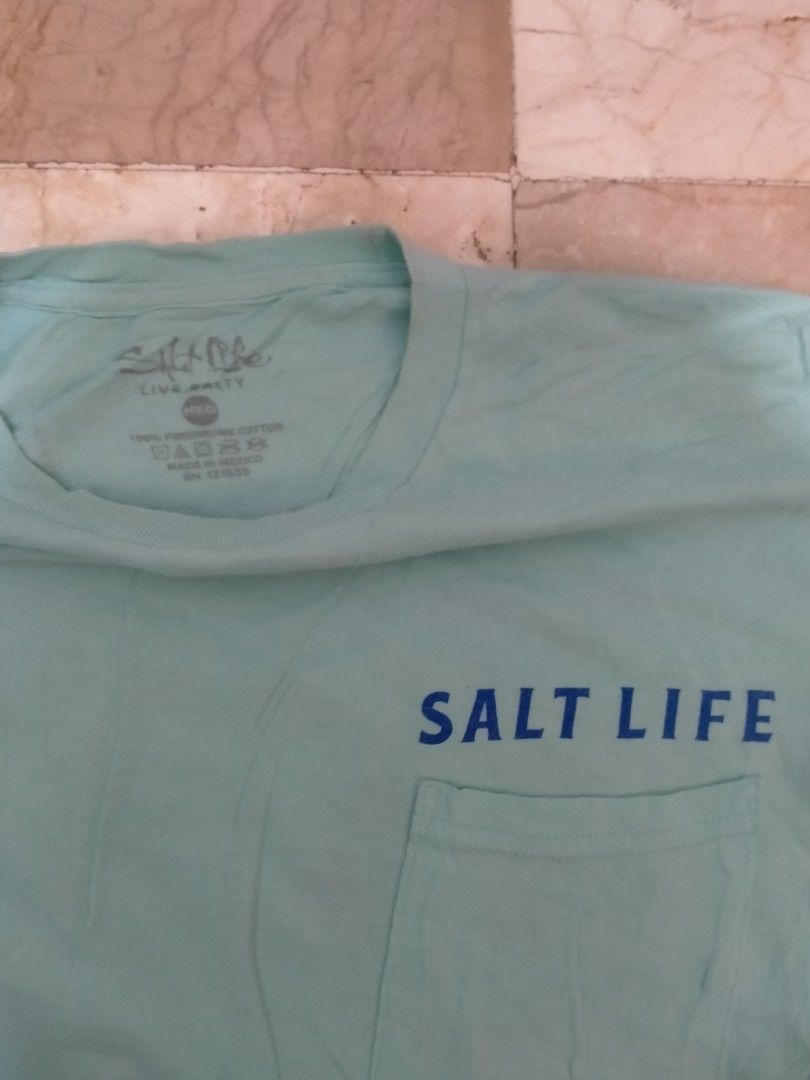 Salt life (Category: Tshirts & Polo Shirts ) located in Daraga. Submitted by arkhoholic (Listing ID 1467434076, Image 2). Description: in very good condition medium 19.5x27.
