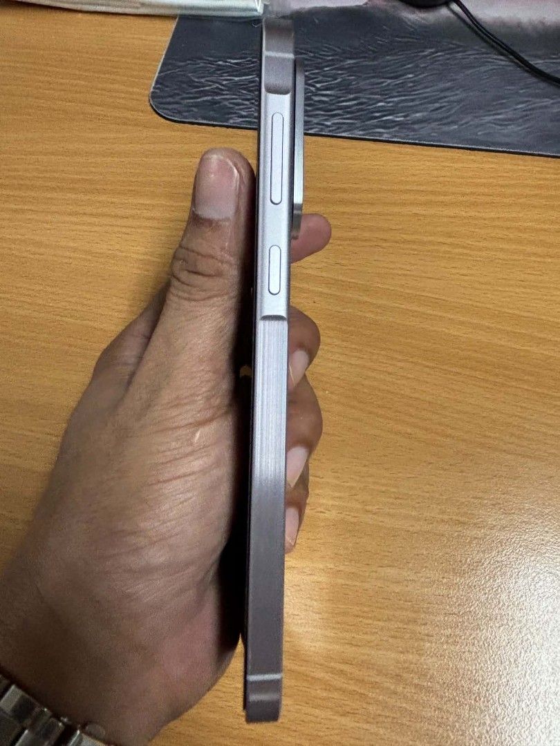 Samsung A56 5g 8/256gb (Category: Samsung) located in Manila. Submitted by jcolomason (Listing ID 1467601185, Image 2). Description: Basa baSa!!! selling my Samsung A56 lightly use walang gas gas walng isue never been repair, kung maarte ka pede sau to, Puede mo icheck upon meet up, kung hindi mo magustuhan pede mo i reject- isa lng masasabe ko paldo kna rito ubod ng kinis crspy-.. mkikita namn po yan sa actual checking kung interesado ka- marami