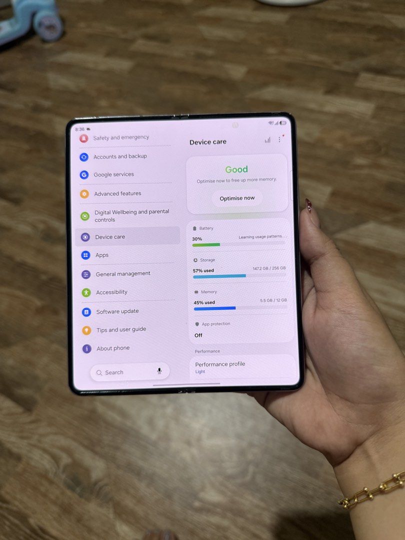 Samsung Fold 5 256GB (cover screen defective) (Category: Samsung) located in Las Pinas. Submitted by live__anne (Listing ID 1467408853, Image 3). Description: .