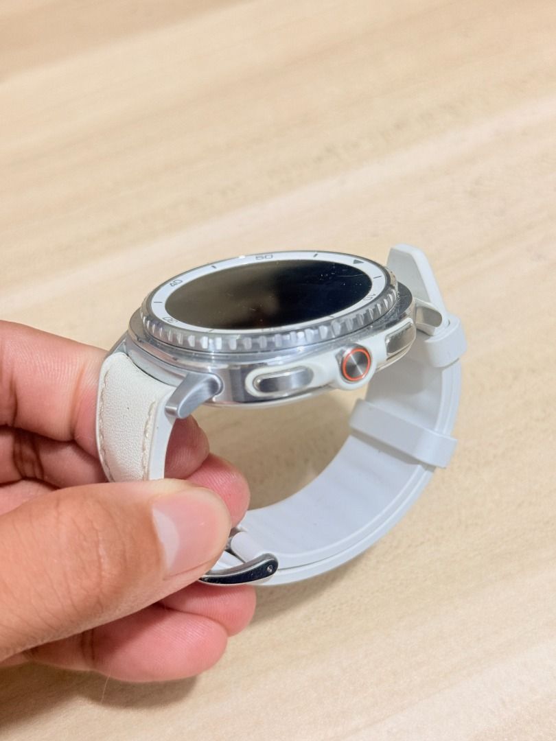 Samsung Galaxy Watch8 Classic (Category: Wearables & Smart Watches) located in Pasig City. Submitted by marcusjaye (Listing ID 1467420664, Image 3). Description: FOR SALE: Samsung Galaxy Watch8 Classic 💰 Price: PhP 14,500 [Slightly negotiable] ⌚ Size: 46mm 📶 Connectivity: Bluetooth 🎨 Color: Silver Selling my Samsung Galaxy Watch8 Classic, used only around 3 times. Barely used and well cared for. Letting it go as part of my decluttering. ✨ Exce