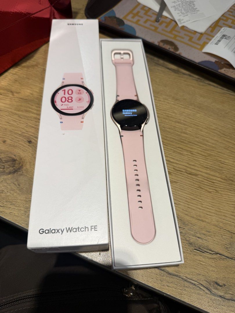 Samsung watch FE 40mm almost a new (Category: Wearables & Smart Watches) located in Pasig City. Submitted by Tuligskanga (Listing ID 1467531081, Image 1). Description: Helping a friend to sell her watch slightly use Samsung watch FE 40mm pink Regalo sa kanya ng bf nya No issue No dent No scratches Compatible samsung only and Android phone 40mm Bluetooth Gps Pasig area Meetup only for checking the watch After lunch available .