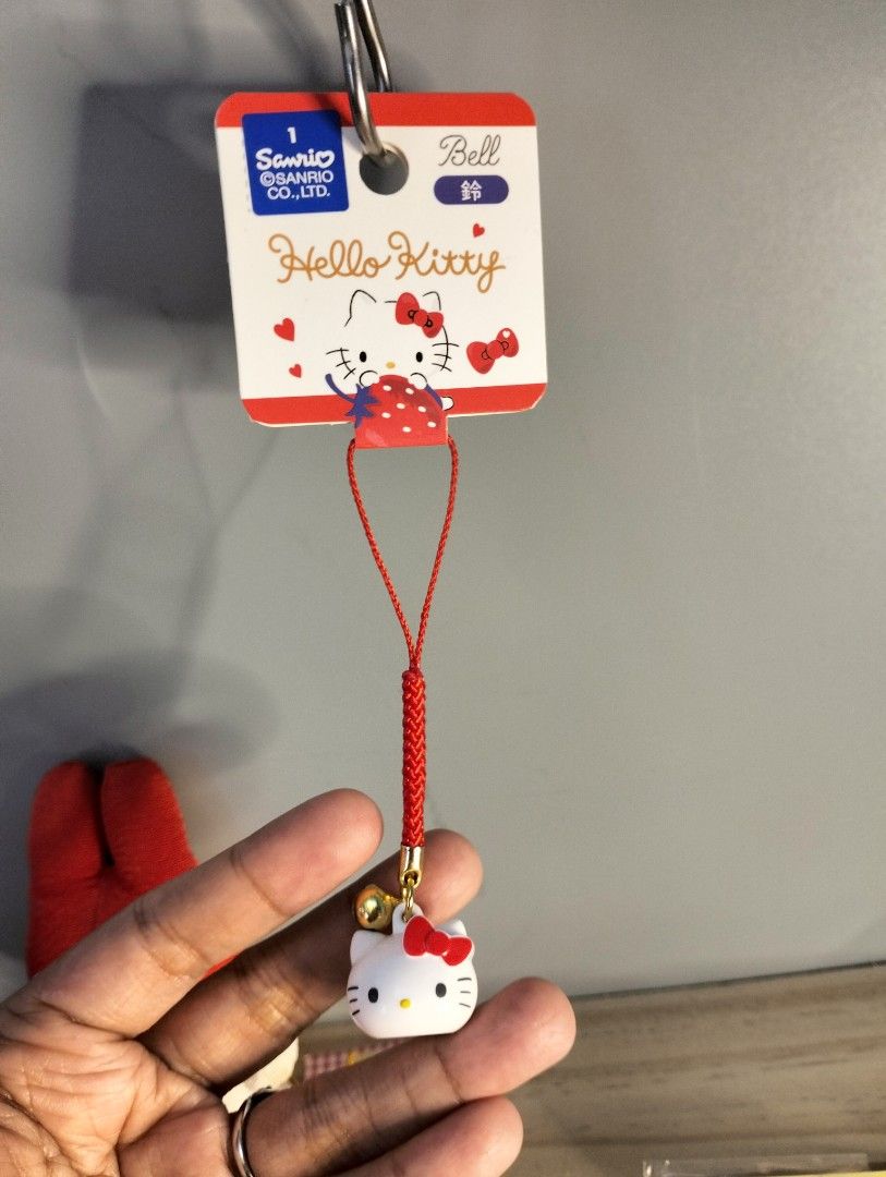 Sanrio Officials Character Japan Keychains (Category: Luxury Accessories) located in Manila. Submitted by alayassulittipidfinds (Listing ID 1467386821, Image 2). Description: .