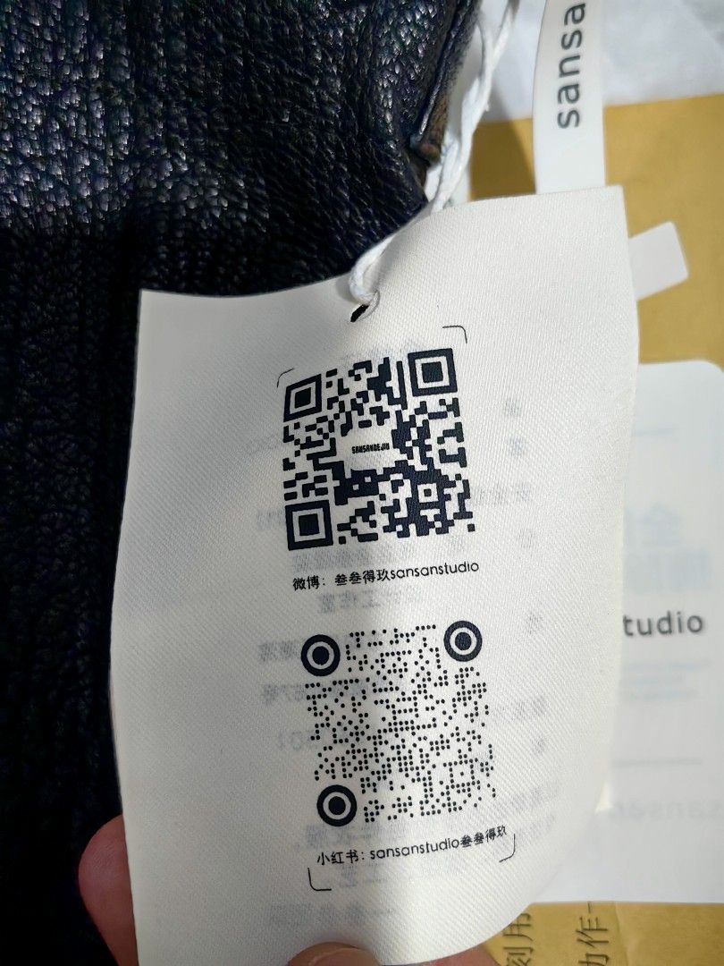 sansan studio shoulder bag (sheepskin) (Category: Shoulder Bags) located in Cavite. Submitted by jjcollectiveshop (Listing ID 1467487183, Image 3). Description: sansan studio. balat na balat ang ganda neto. scan nyo na lamg qr code.
