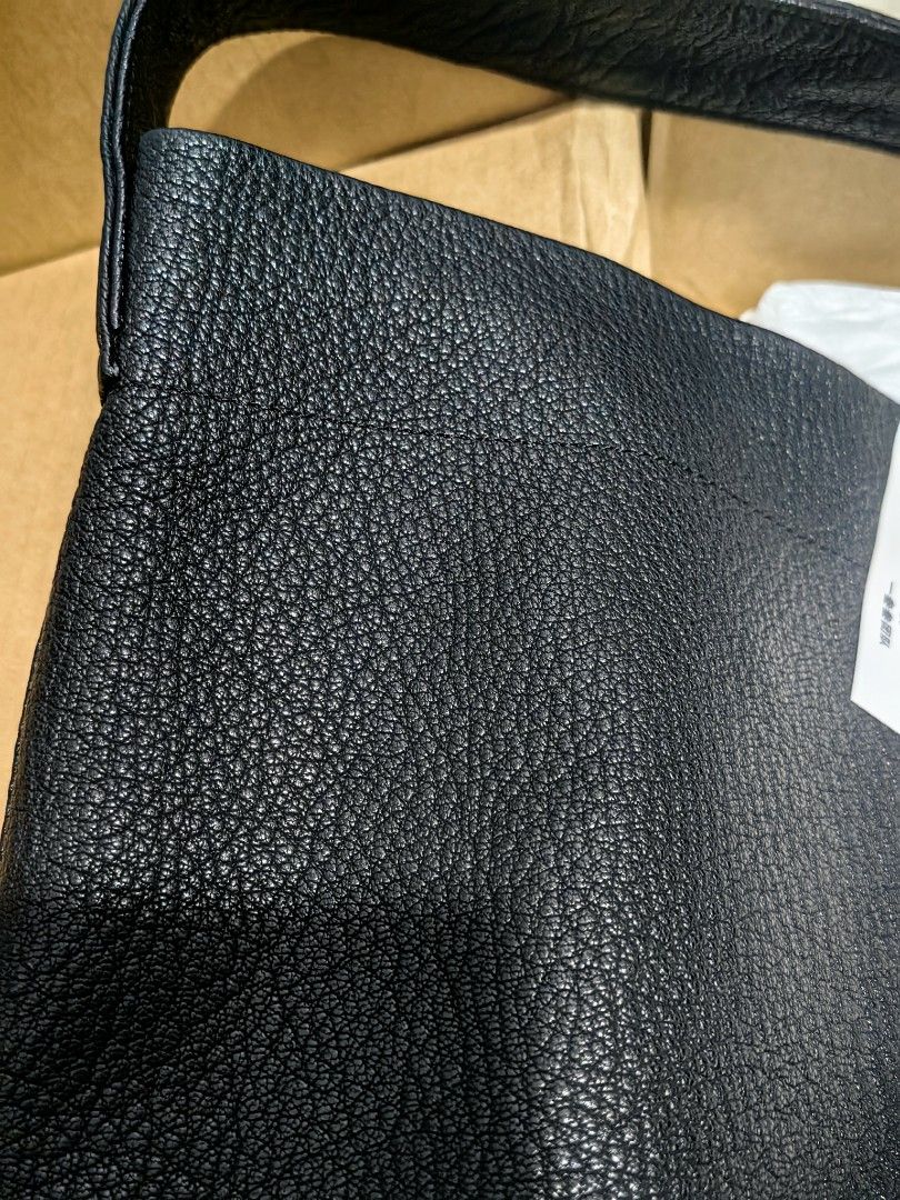 sansan studio shoulder bag (sheepskin) (Category: Shoulder Bags) located in Cavite. Submitted by jjcollectiveshop (Listing ID 1467487183, Image 2). Description: sansan studio. balat na balat ang ganda neto. scan nyo na lamg qr code.
