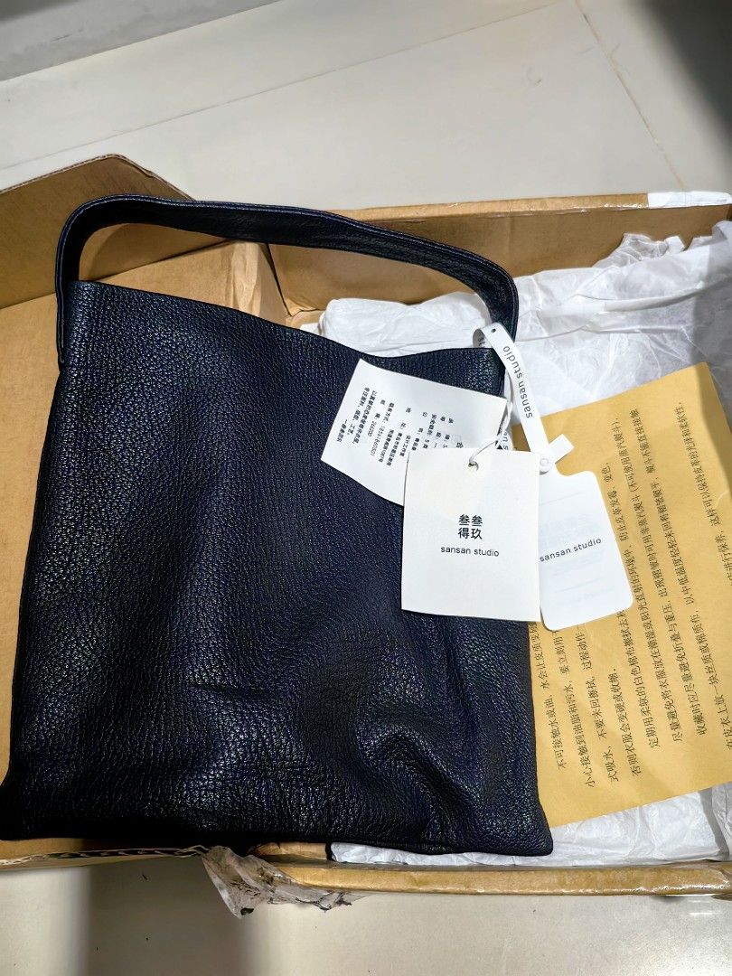 sansan studio shoulder bag (sheepskin) (Category: Shoulder Bags) located in Cavite. Submitted by jjcollectiveshop (Listing ID 1467487183, Image 1). Description: sansan studio. balat na balat ang ganda neto. scan nyo na lamg qr code.