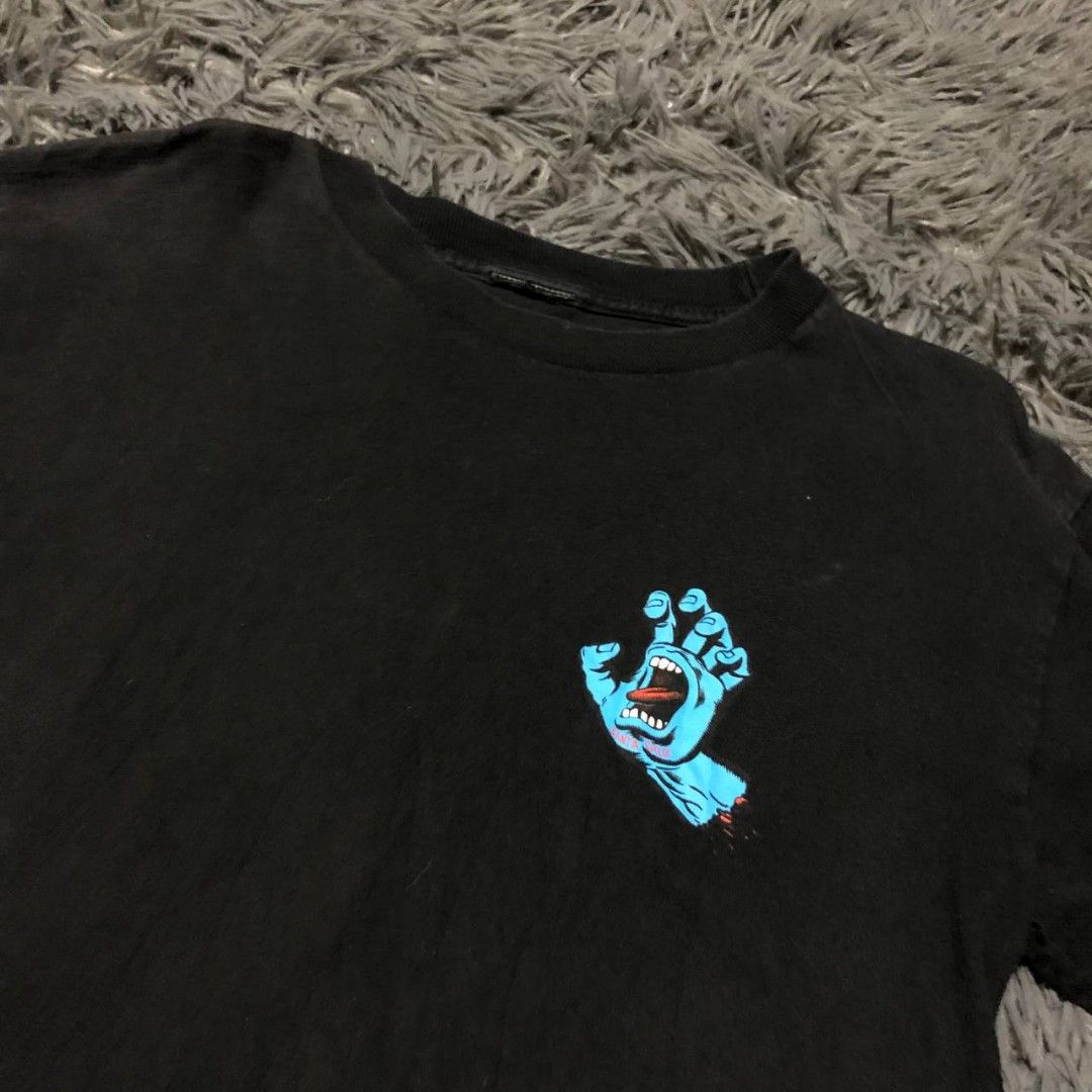 Santa Cruz Longsleeve (Category: Activewear) located in Camiling. Submitted by thriftscape2024 (Listing ID 1467469769, Image 3). Description: Excellent Condition Color rate: 9/10 Issue: ❌❌❌ Dimes: W18xL25.