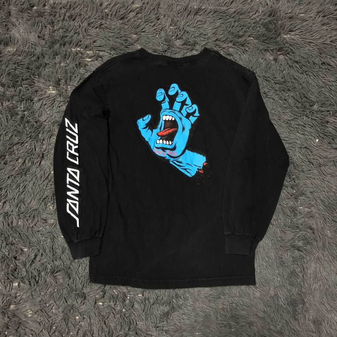 Santa Cruz Longsleeve (Category: Activewear) located in Camiling. Submitted by thriftscape2024 (Listing ID 1467469769, Image 1). Description: Excellent Condition Color rate: 9/10 Issue: ❌❌❌ Dimes: W18xL25.