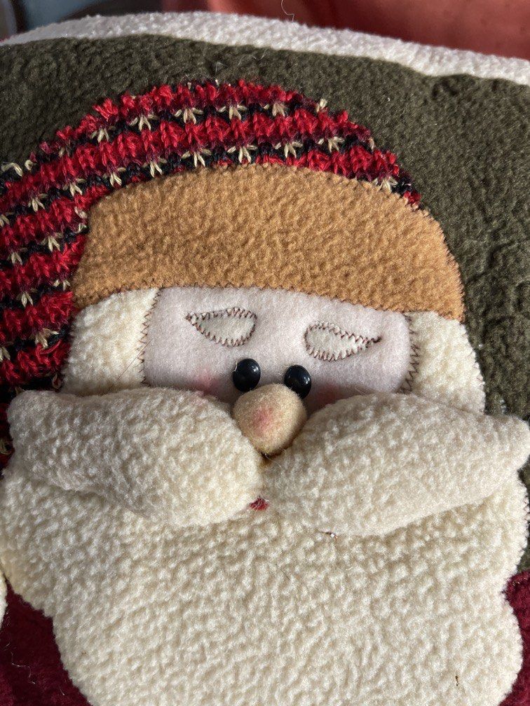 Santa Pillow (Category: Cushions & Throws) located in Mandaluyong City. Submitted by coolmeybab (Listing ID 1467414747, Image 3). Description: Size 20 x 9 inches For Christmas display.