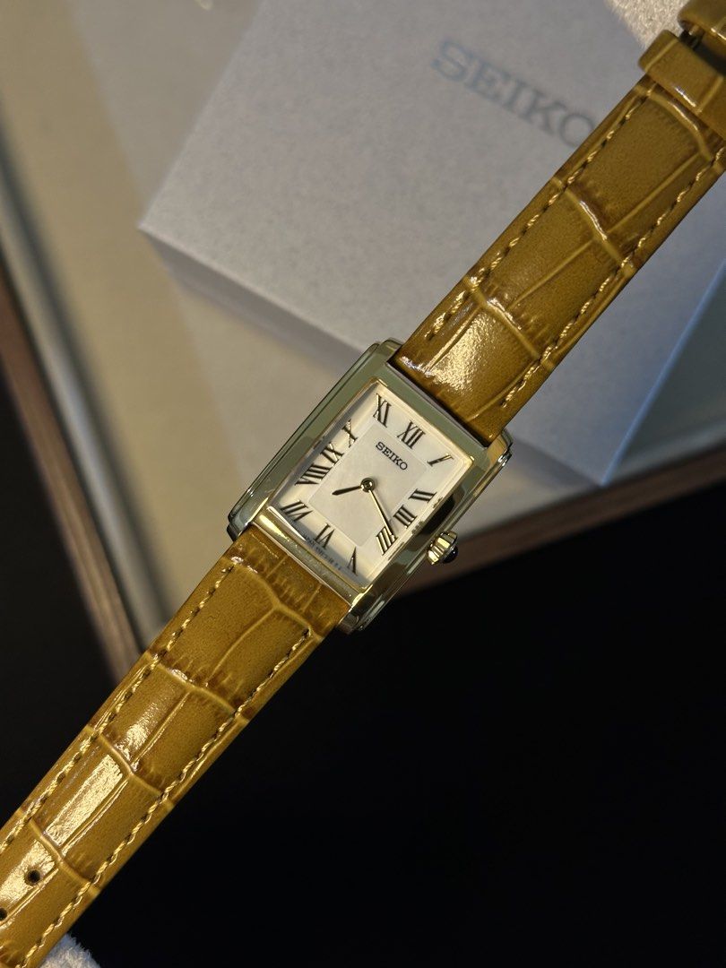 Seiko SWR100 Tank (Category: Women's Watches) located in Manila. Submitted by msandrajn (Listing ID 1467396780, Image 2). Description: Mother of pearl dial Gold plated Brand new Bought in Japan 1 year warranty Authentic On hand Pm for serious inquiries.